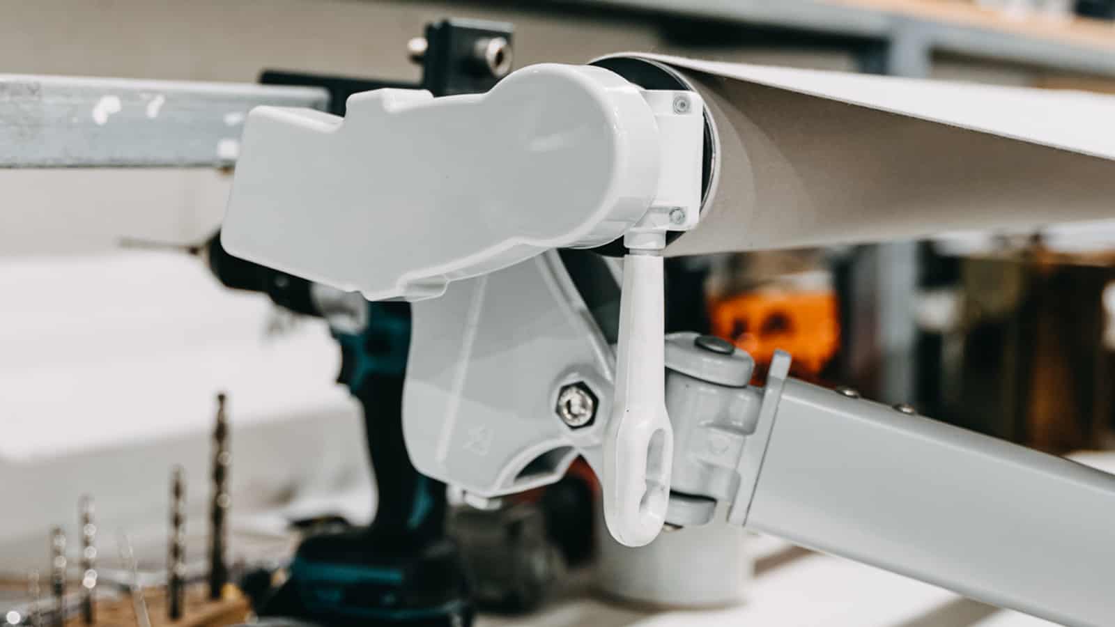 retractable shade patio awnings